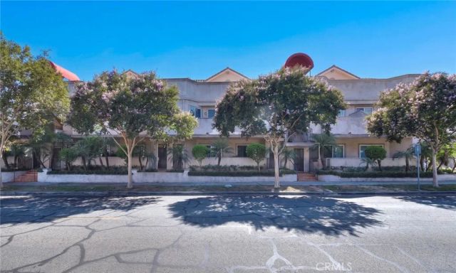 572 E San Jose Avenue 104, Burbank, CA 91501