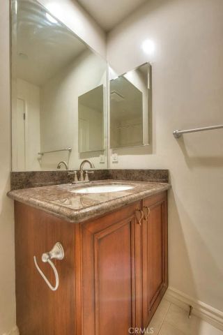 572 E San Jose Avenue 104, Burbank, CA 91501