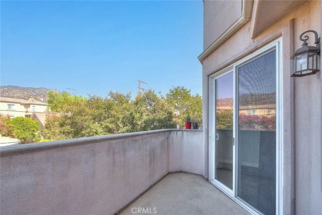 572 E San Jose Avenue 104, Burbank, CA 91501