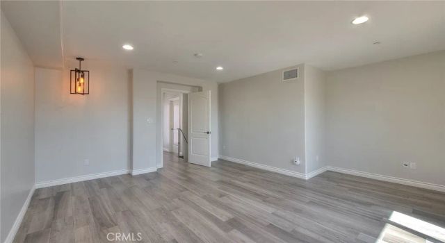 572 E San Jose Avenue 104, Burbank, CA 91501