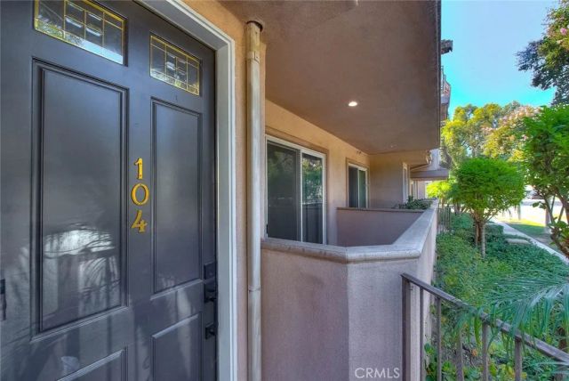 572 E San Jose Avenue 104, Burbank, CA 91501