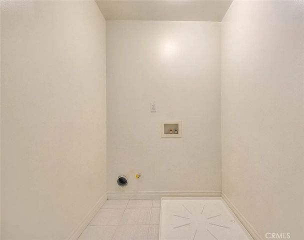 572 E San Jose Avenue 104, Burbank, CA 91501