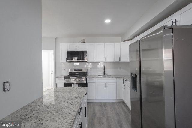 808 MORGAN ST, Camden, NJ 08104