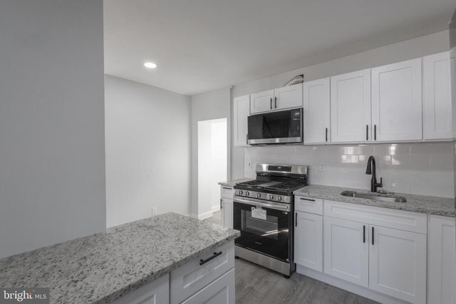 808 MORGAN ST, Camden, NJ 08104