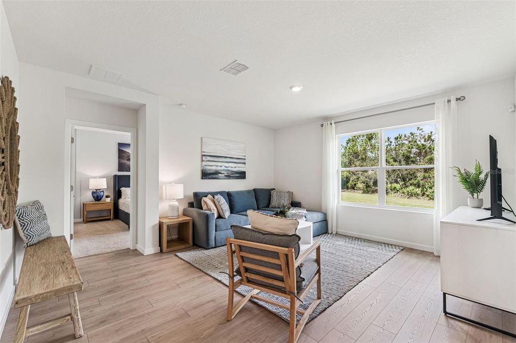 Image 5 of property listing at 1123 MORFONTAINE STREET, Daytona Beach, FL 32124