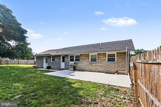 211 FERN AVENUE, Carlisle, PA 17013