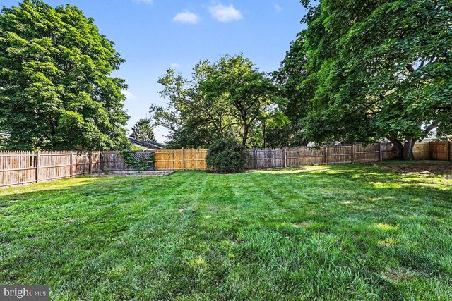 211 FERN AVENUE, Carlisle, PA 17013