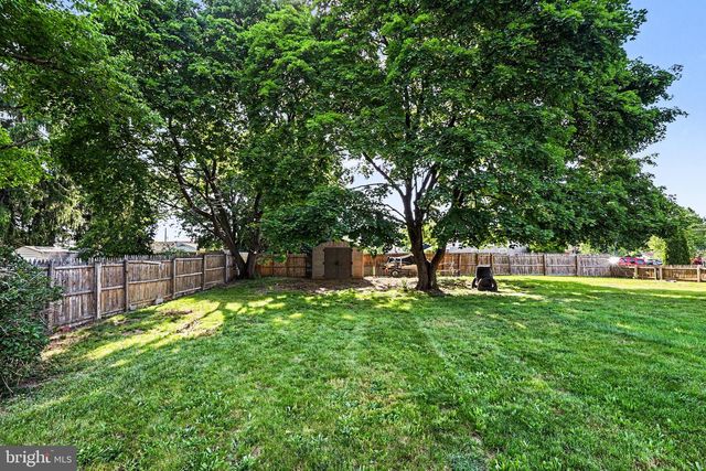 211 FERN AVENUE, Carlisle, PA 17013