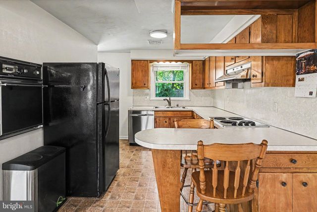 211 FERN AVENUE, Carlisle, PA 17013