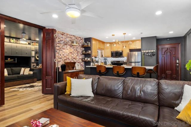 1775 Diamond 105, San Diego, CA 92109