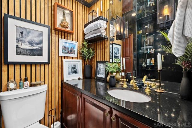 1775 Diamond 105, San Diego, CA 92109