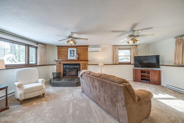 697 Florence Road, Northampton, MA 01062