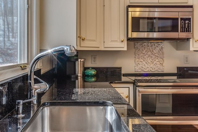 697 Florence Road, Northampton, MA 01062