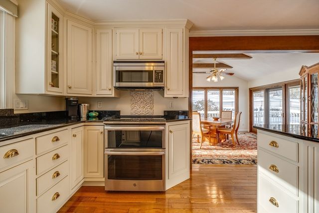 697 Florence Road, Northampton, MA 01062