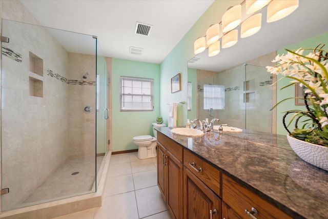 802 ALLAMANDA DRIVE, Largo, FL 33770