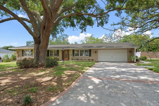 802 ALLAMANDA DRIVE, Largo, FL 33770