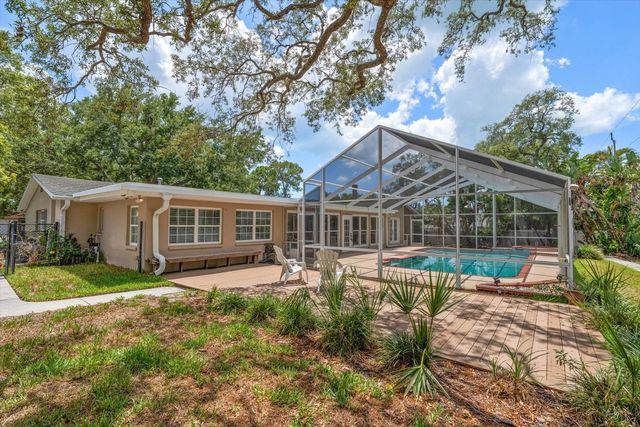 802 ALLAMANDA DRIVE, Largo, FL 33770