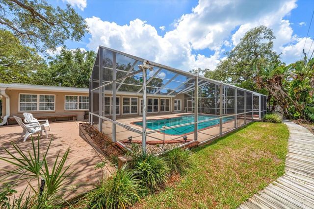 802 ALLAMANDA DRIVE, Largo, FL 33770