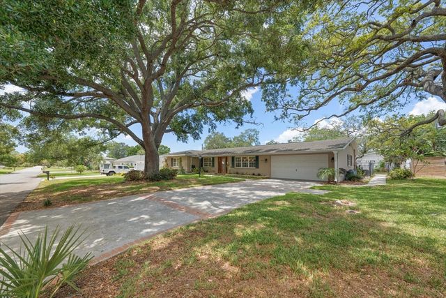 802 ALLAMANDA DRIVE, Largo, FL 33770
