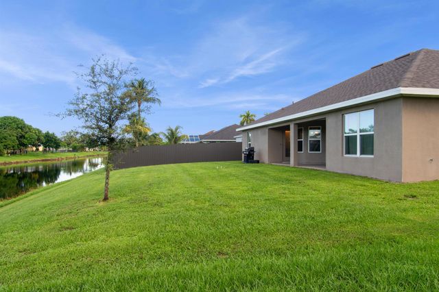 1898 SW Monterrey Lane, Port St Lucie, FL 34953