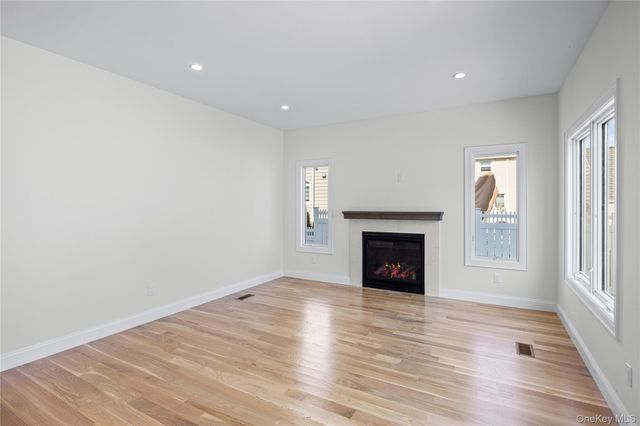 43 Westbury Avenue, Mineola, NY 11501
