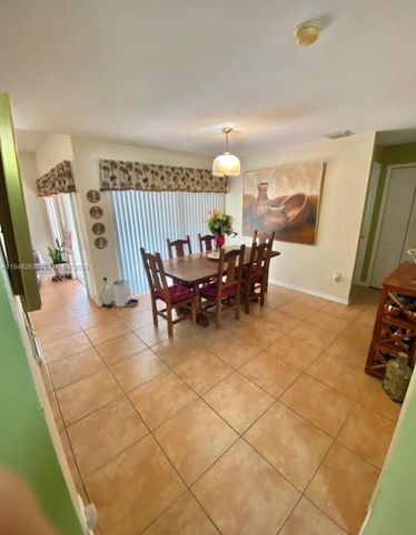 25107 SW 124th Ct, Homestead, FL 33032