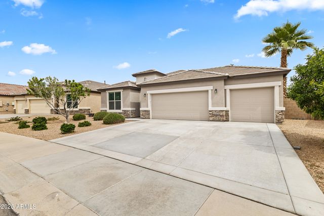 13512 W Briles Road, Peoria, AZ 85383