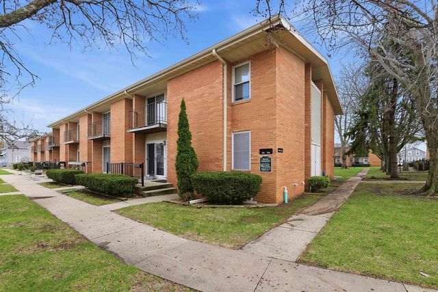 733 W 9th Avenue, Oshkosh, WI 54902