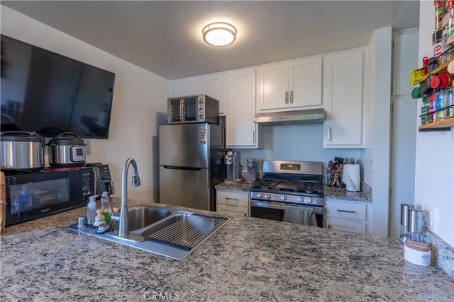 18981 Valley Cir C, Huntington Beach, CA 92649