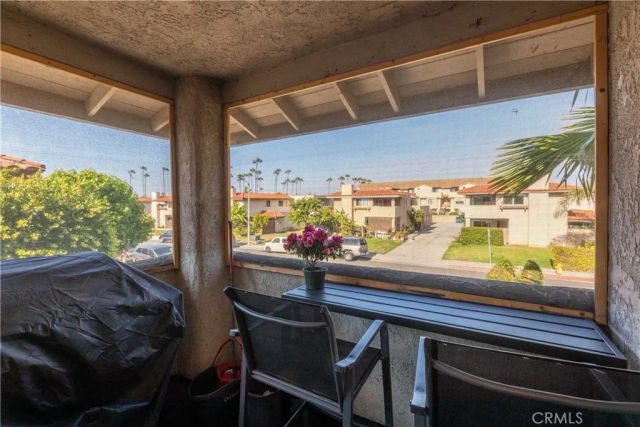 18981 Valley Cir C, Huntington Beach, CA 92649