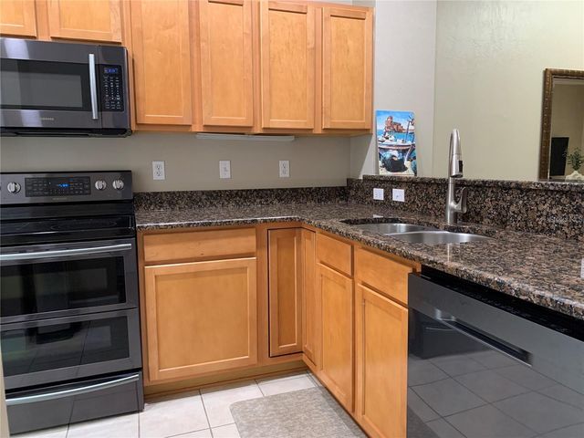 887 NW 21ST AVENUE 887, Gainesville, FL 32609