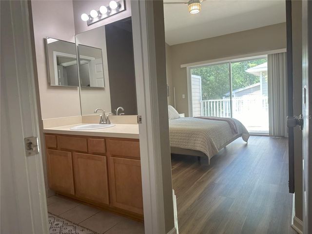 887 NW 21ST AVENUE 887, Gainesville, FL 32609