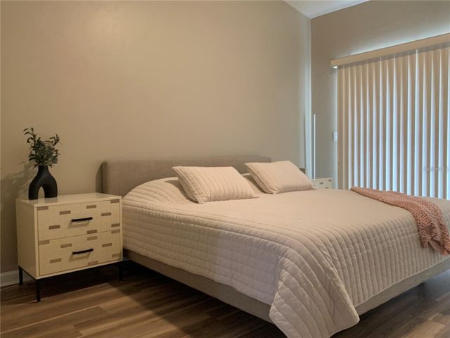 887 NW 21ST AVENUE 887, Gainesville, FL 32609