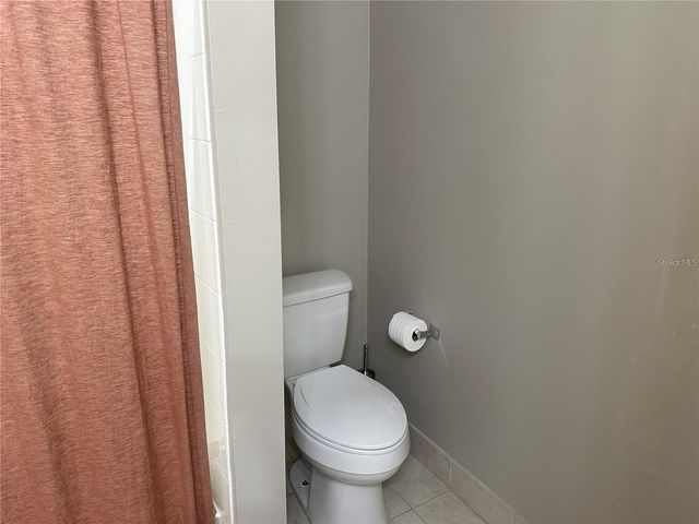 887 NW 21ST AVENUE 887, Gainesville, FL 32609