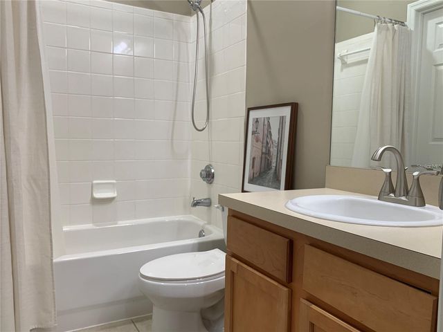 887 NW 21ST AVENUE 887, Gainesville, FL 32609