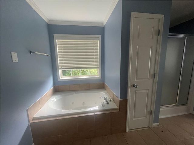 927 Park Hollow Way, Lawrenceville, GA 30043