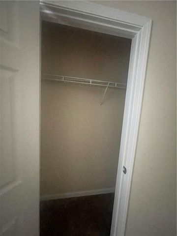 927 Park Hollow Way, Lawrenceville, GA 30043