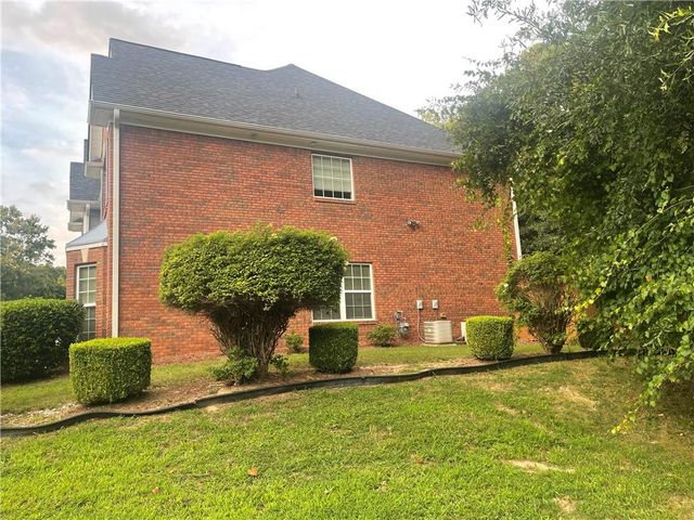 927 Park Hollow Way, Lawrenceville, GA 30043
