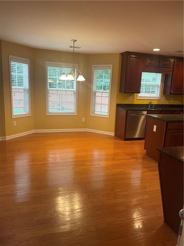 927 Park Hollow Way, Lawrenceville, GA 30043