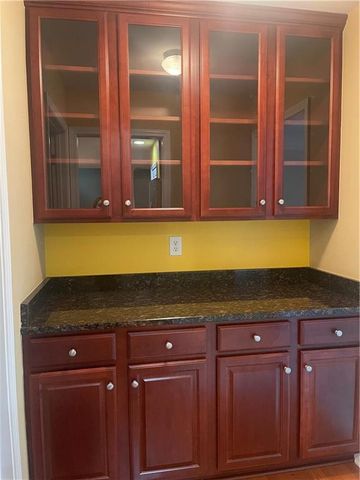 927 Park Hollow Way, Lawrenceville, GA 30043