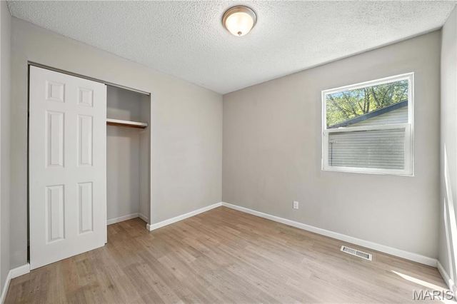 11951 Jerries Lane, Florissant, MO 63033