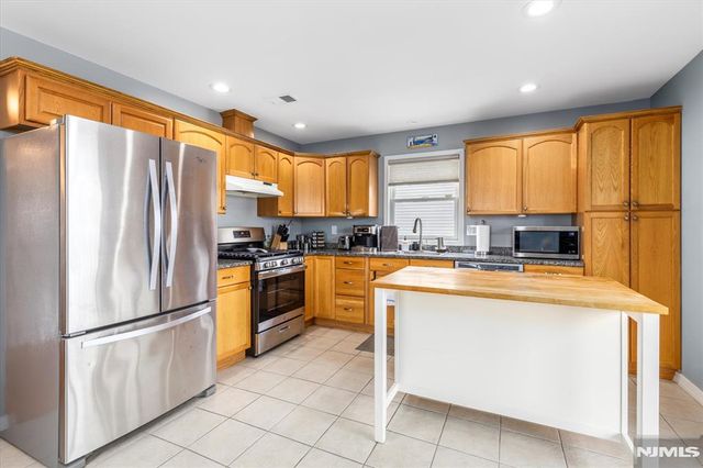 129 Tappan Street, Kearny, NJ 07032