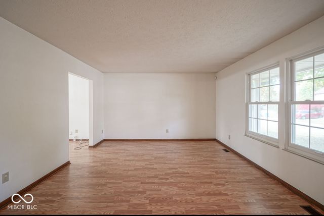 5684 Colonist Circle, Indianapolis, IN 46254