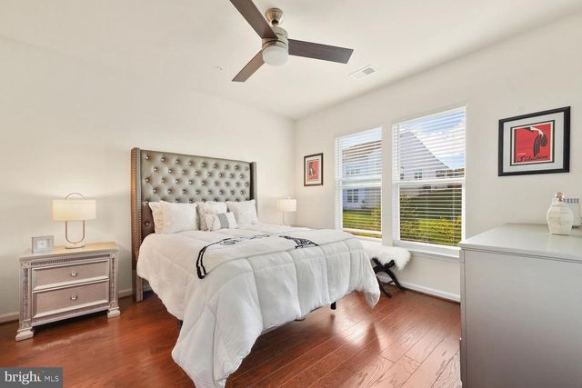 5934 AVERY POINT DR, Fredericksburg, VA 22406