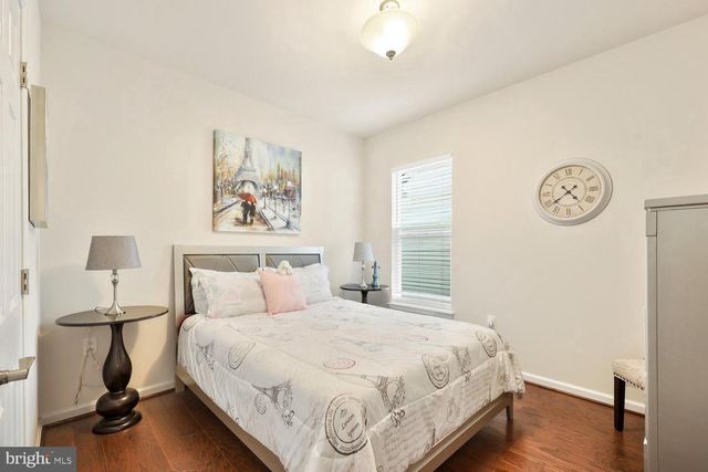 5934 AVERY POINT DR, Fredericksburg, VA 22406