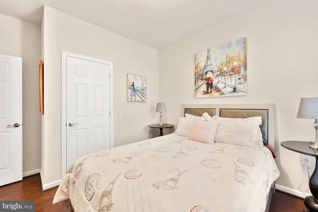 5934 AVERY POINT DR, Fredericksburg, VA 22406