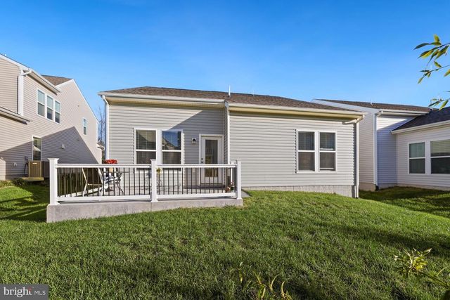 5934 AVERY POINT DR, Fredericksburg, VA 22406