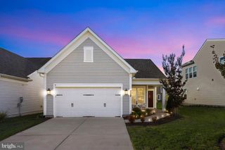 5934 AVERY POINT DR, Fredericksburg, VA 22406