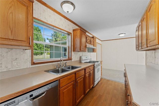 33 Delta Avenue, Hastings, NY 13076