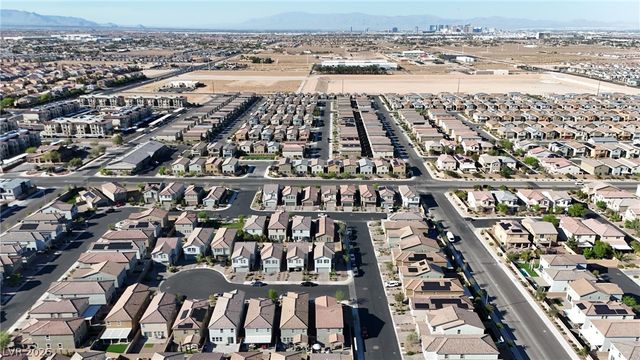 4687 Mystic Quartz Court, Las Vegas, NV 89141